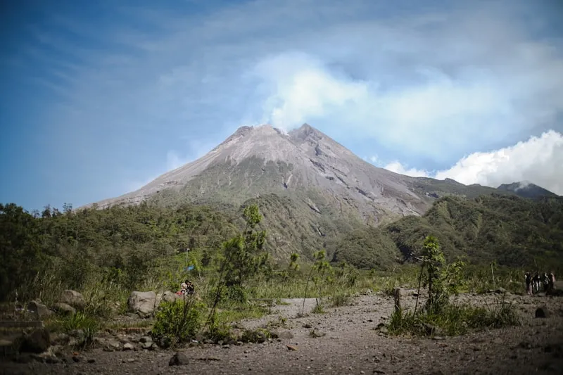 Jeep Lava Tour Gunung Merapi - Paket Wisata Adventure Jogja